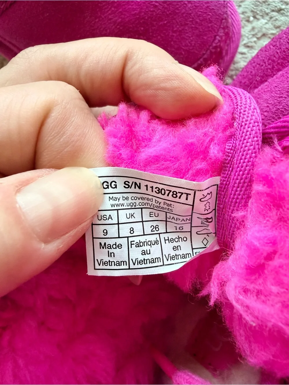 UGG Neumel Graphic Outline Toddler Boots Pink Sz 9